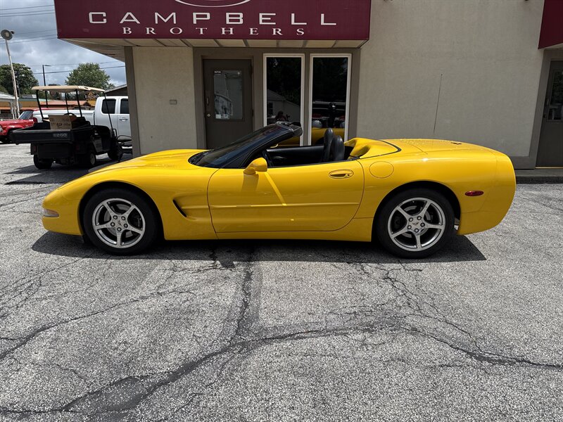2002 Chevrolet Corvette - Photo 1 - Rushville, IN 46173