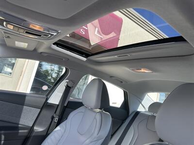 2025 Hyundai ELANTRA Limited   - Photo 10 - Rushville, IN 46173