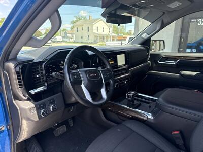 2024 GMC Sierra 1500 Elevation   - Photo 11 - Rushville, IN 46173