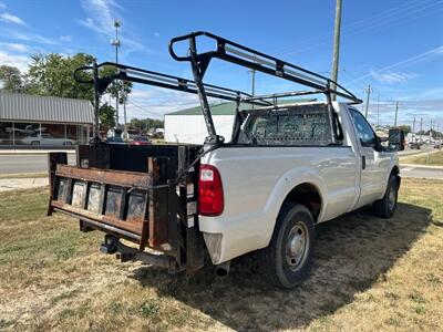 2011 Ford F-250 Super Duty XL   - Photo 5 - Rushville, IN 46173