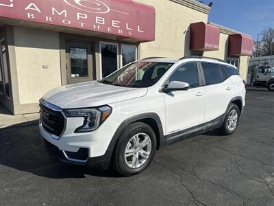 2022 GMC Terrain SLE   - Photo 2 - Rushville, IN 46173