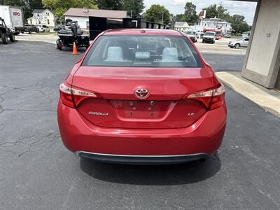 2017 Toyota Corolla LE   - Photo 6 - Rushville, IN 46173