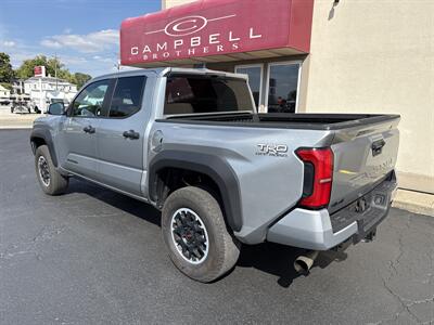 2024 Toyota Tacoma SR5   - Photo 7 - Rushville, IN 46173
