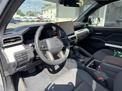 2024 Toyota Tacoma SR5   - Photo 9 - Rushville, IN 46173