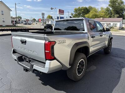 2024 Toyota Tacoma SR5   - Photo 5 - Rushville, IN 46173