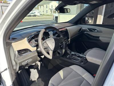 2022 Chevrolet Traverse LS   - Photo 10 - Rushville, IN 46173