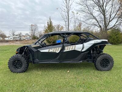 2023 Can-Am Maverick MAX 900  