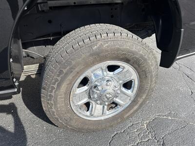 2022 RAM 3500 Tradesman - Photo 8 - Rushville, IN 46173