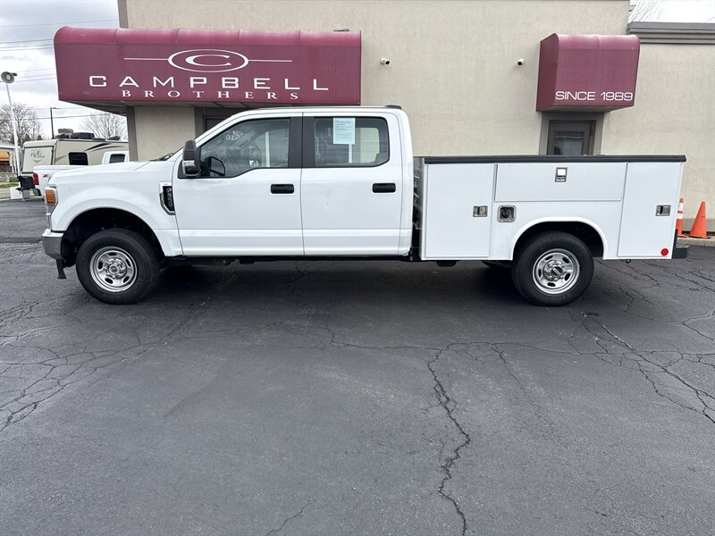 2022 Ford F-350 Super Duty XL   - Photo 1 - Rushville, IN 46173