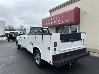 2022 Ford F-350 Super Duty XL   - Photo 7 - Rushville, IN 46173