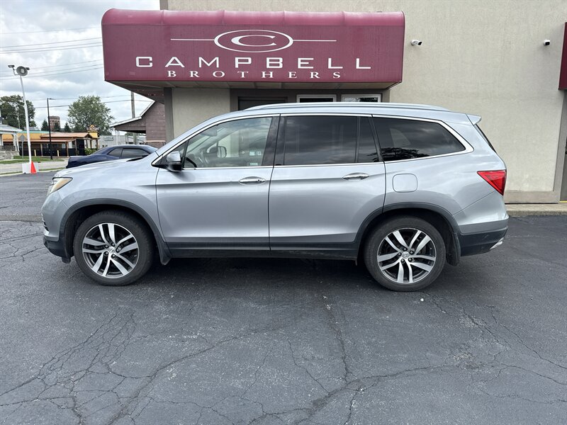 2018 Honda Pilot Touring  
