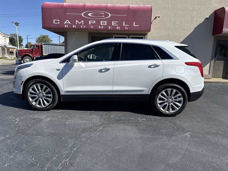 2018 Cadillac XT5 Platinum   - Photo 1 - Rushville, IN 46173