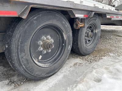 2023 Trailer World Ultimate Hotshotter 40 Ft Flatbed w/ Ramps   - Photo 9 - Rushville, IN 46173