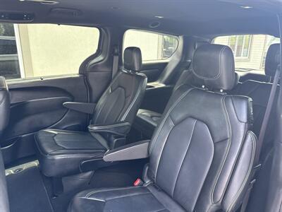 2025 Chrysler Pacifica Select - Photo 11 - Rushville, IN 46173