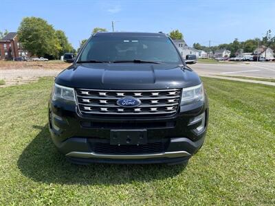 2017 Ford Explorer XLT   - Photo 3 - Rushville, IN 46173