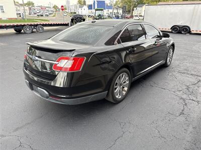 2011 Ford Taurus Limited   - Photo 5 - Rushville, IN 46173