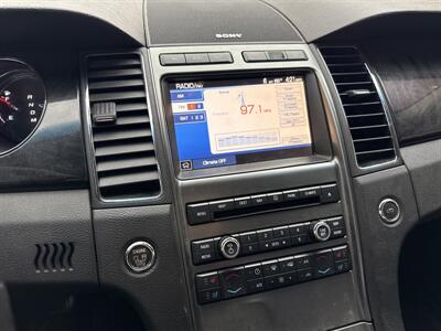 2011 Ford Taurus Limited   - Photo 11 - Rushville, IN 46173