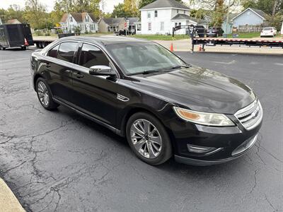 2011 Ford Taurus Limited   - Photo 4 - Rushville, IN 46173