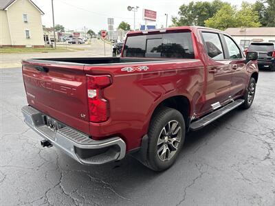 2022 Chevrolet Silverado 1500 LT   - Photo 5 - Rushville, IN 46173