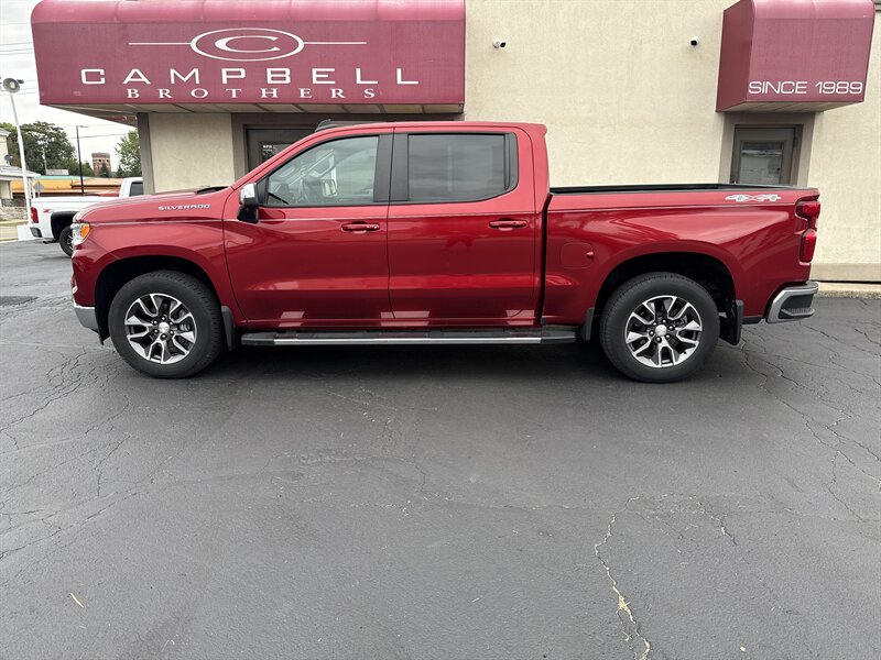 2022 Chevrolet Silverado 1500 LT - Photo 1 - Rushville, IN 46173