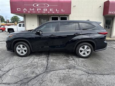 2023 Toyota Highlander LE   - Photo 1 - Rushville, IN 46173