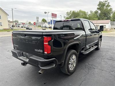 2024 Chevrolet Silverado 2500HD High Country   - Photo 5 - Rushville, IN 46173