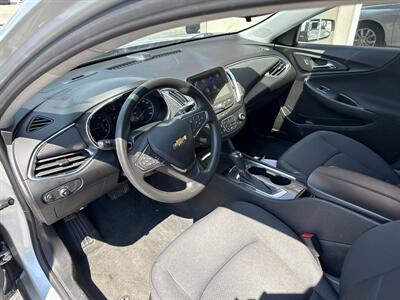 2020 Chevrolet Malibu LT   - Photo 10 - Rushville, IN 46173