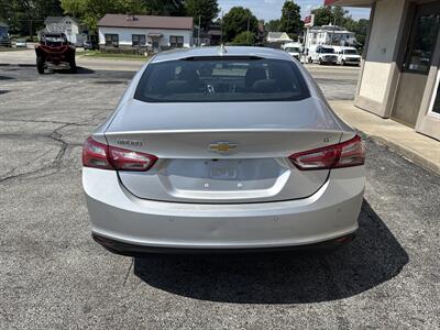 2020 Chevrolet Malibu LT   - Photo 7 - Rushville, IN 46173