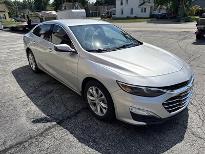 2020 Chevrolet Malibu LT   - Photo 4 - Rushville, IN 46173
