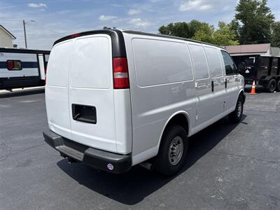 2022 Chevrolet Express 2500 - Photo 5 - Rushville, IN 46173