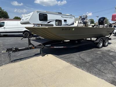 2022 Tracker Trailer   - Photo 2 - Rushville, IN 46173