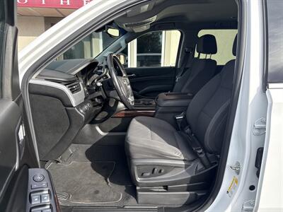 2020 GMC Yukon SLE   - Photo 9 - Rushville, IN 46173
