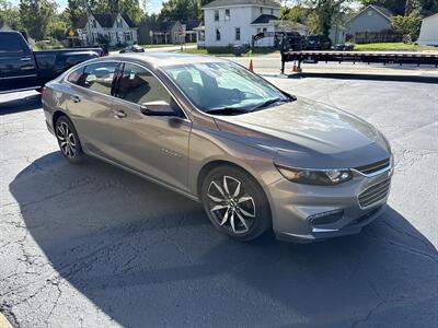 2017 Chevrolet Malibu LT - Photo 4 - Rushville, IN 46173