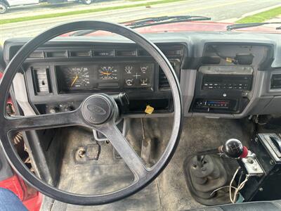 1997 Ford F750 Dump Truck   - Photo 11 - Rushville, IN 46173