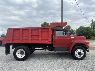1997 Ford F750 Dump Truck   - Photo 2 - Rushville, IN 46173