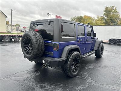 2013 Jeep Wrangler Unlimited Sahara   - Photo 6 - Rushville, IN 46173