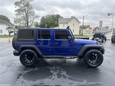 2013 Jeep Wrangler Unlimited Sahara   - Photo 5 - Rushville, IN 46173