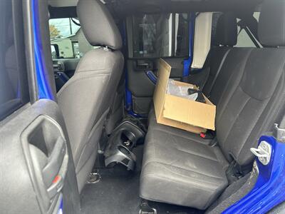 2013 Jeep Wrangler Unlimited Sahara   - Photo 11 - Rushville, IN 46173