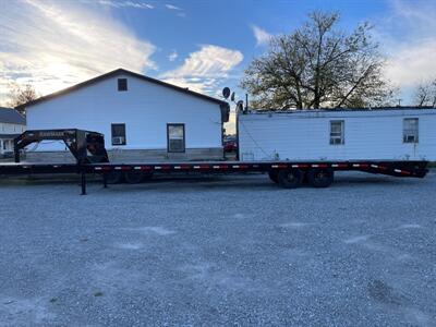 2024 Silverline Raw Max 34 Gooseneck   - Photo 2 - Rushville, IN 46173