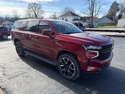 2023 Chevrolet Suburban RST   - Photo 4 - Rushville, IN 46173