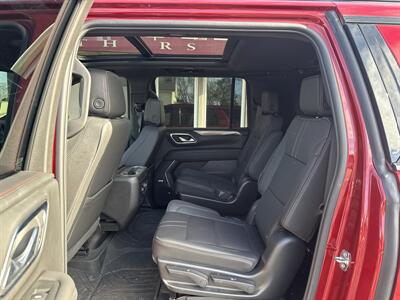 2023 Chevrolet Suburban RST   - Photo 11 - Rushville, IN 46173