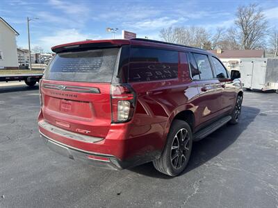 2023 Chevrolet Suburban RST   - Photo 5 - Rushville, IN 46173