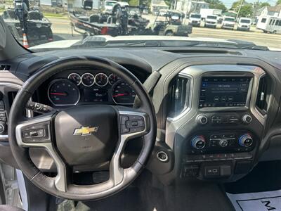 2022 Chevrolet Silverado 2500HD LT   - Photo 11 - Rushville, IN 46173