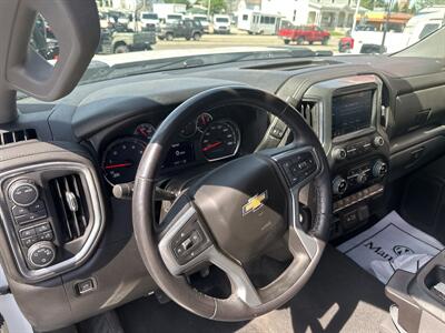 2022 Chevrolet Silverado 2500HD LT   - Photo 9 - Rushville, IN 46173