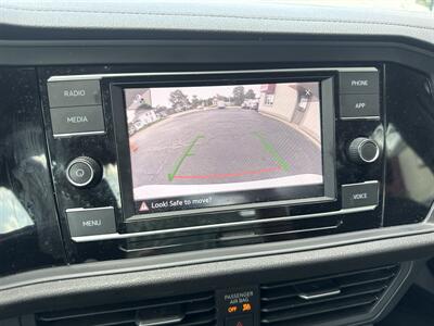 2023 Volkswagen Jetta SE   - Photo 11 - Rushville, IN 46173