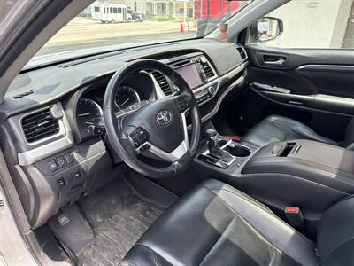 2017 Toyota Highlander Limited - Photo 10 - Rushville, IN 46173