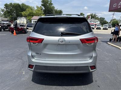 2017 Toyota Highlander Limited - Photo 6 - Rushville, IN 46173