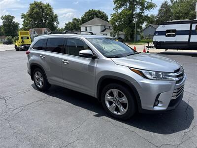 2017 Toyota Highlander Limited - Photo 4 - Rushville, IN 46173