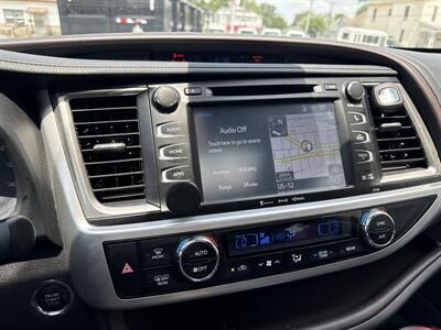 2017 Toyota Highlander Limited - Photo 15 - Rushville, IN 46173
