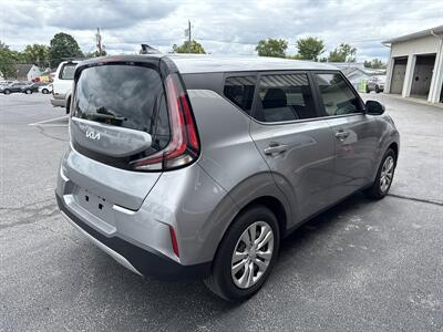 2024 Kia Soul LX   - Photo 5 - Rushville, IN 46173